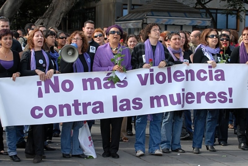 VIOLENCIA_jpg_600_800