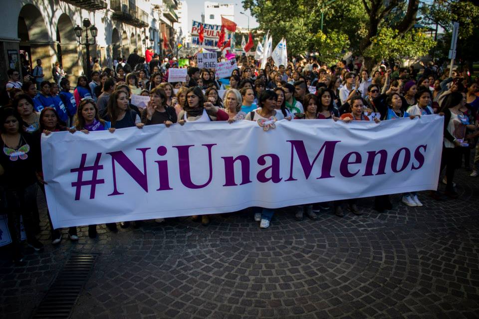 Marcha del 25 bajo el grito de # NI UNA MENOS. Basta de femicidios - La ...
